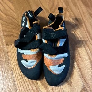 Climb X rock climbing shoes